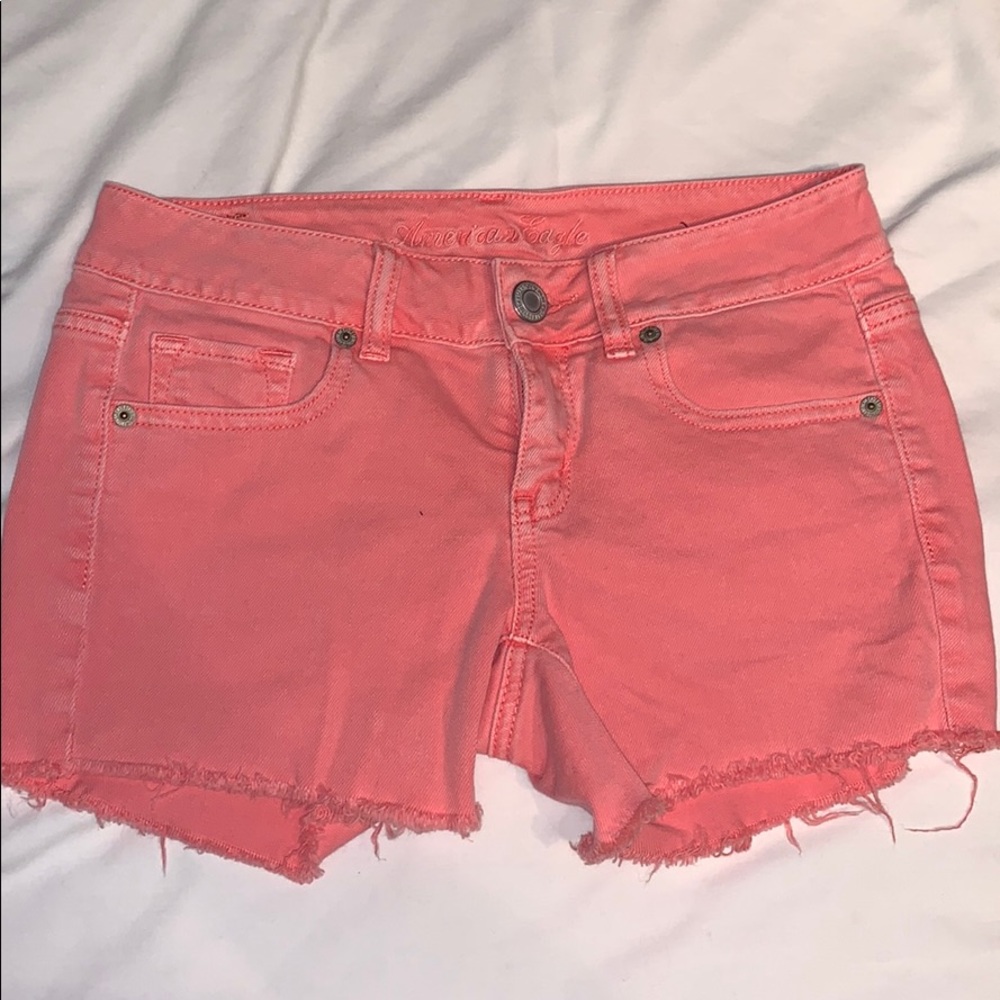 American Eagle coral shorts